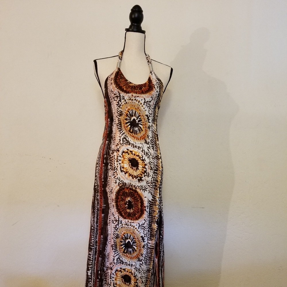 Backless dress